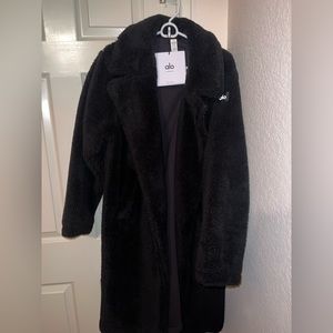 ALO oversized Sherpa trench size s